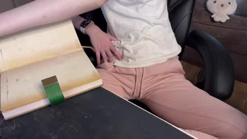 Snapshot of elisa_north chatting on March 2025 02:23:02 PM Elisa North online show from March 2025 02:23:02 PM