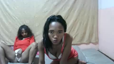 Snapshot of elisabet88 chatting on September 2025 09:05:02 PM elisabet88 online show from September 2025 09:05:02 PM