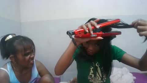 Snapshot of elisabet88 chatting on October 2025 06:12:02 AM elisabet88 online show from October 2025 06:12:02 AM