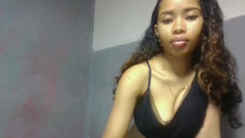 elisabethee online show from April 2026 09:41:02 PM