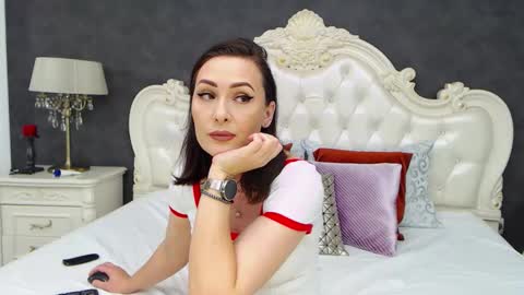 Snapshot of elisabethswan chatting on March 2026 08:20:01 AM Krissy online show from March 2026 08:20:01 AM