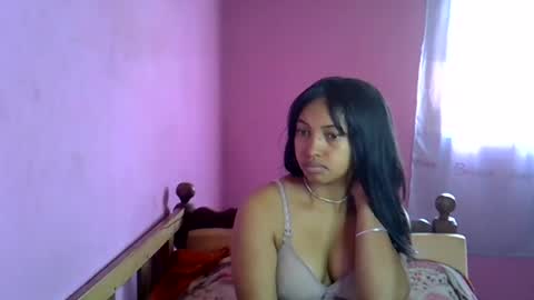 Snapshot of elisah01 chatting on July 2026 07:33:01 AM elisah01 online show from July 2026 07:33:01 AM