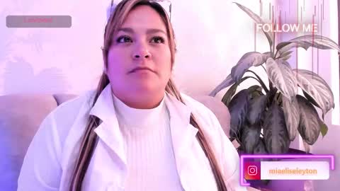 ELISE LEYTON online show from September 2025 05:03:02 PM