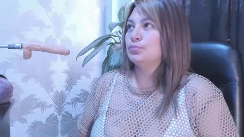 ELISE LEYTON online show from September 2025 06:55:01 PM