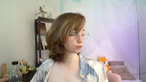 Snapshot of elise_nyx chatting on March 2026 11:43:02 AM elise_nyx online show from March 2026 11:43:02 AM