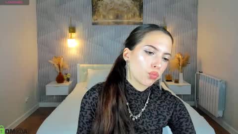 Snapshot of elise_robbie chatting on March 2026 09:25:02 AM Elise online show from March 2026 09:25:02 AM