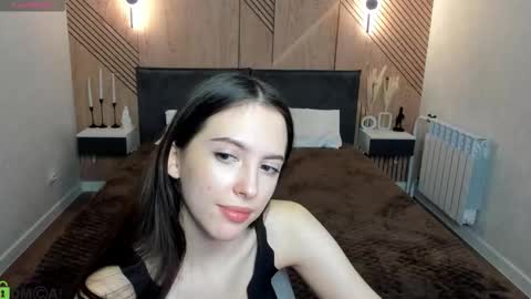 Snapshot of elise_robbie chatting on March 2026 01:23:01 AM Elise online show from March 2026 01:23:01 AM