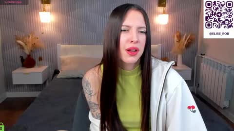 Snapshot of elise_robbie chatting on April 2026 01:33:01 AM Elise online show from April 2026 01:33:01 AM