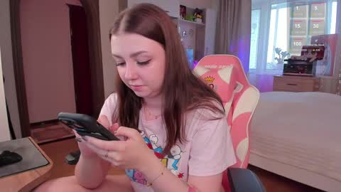 Snapshot of elisejays chatting on January 2025 10:00:02 AM Elise online show from January 2025 10:00:02 AM