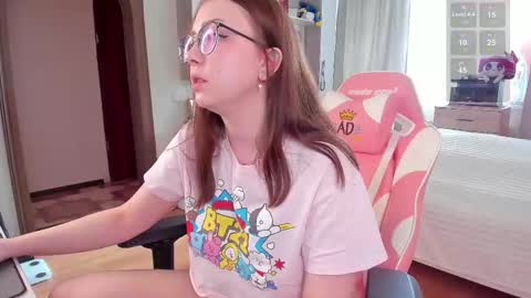 Snapshot of elisejays chatting on February 2025 10:16:01 AM Elise online show from February 2025 10:16:01 AM