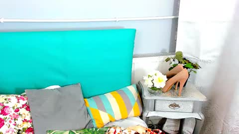 Elise online show from March 2025 12:09:01 PM