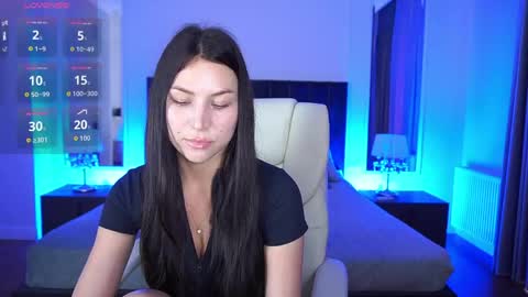 Snapshot of elisevelour chatting on June 2026 12:52:02 PM elisevelour online show from June 2026 12:52:02 PM