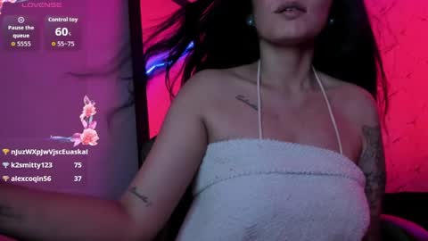 Snapshot of elissa_iris chatting on June 2026 07:03:01 AM E L I S S A online show from June 2026 07:03:01 AM