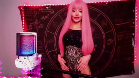 Petite Yumi online show from March 2025 12:15:01 AM