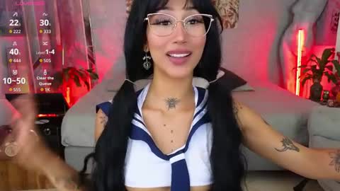 Snapshot of elissecinnamon_ chatting on June 2026 04:54:02 AM Elissecinnamon online show from June 2026 04:54:02 AM