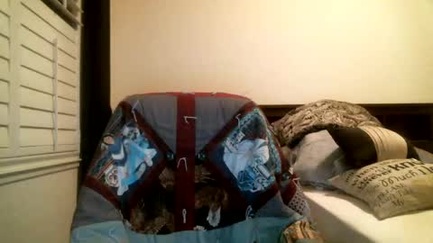 EliteTreat online show from October 2025 02:01:01 AM