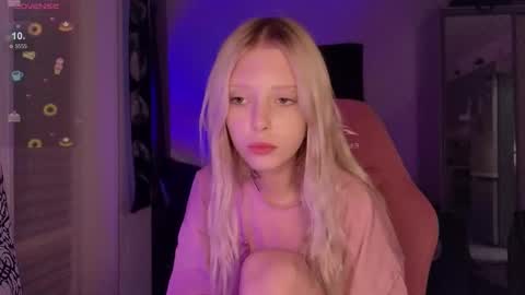 Elizabeth online show from October 2025 04:33:01 PM