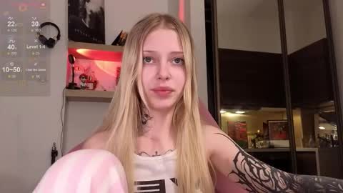 Elizabeth online show from February 2026 09:31:01 PM