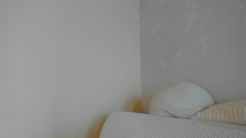 Snapshot of eliza_sanz chatting on February 2025 09:26:02 PM My name is ElizaPVT is open online show from February 2025 09:26:02 PM