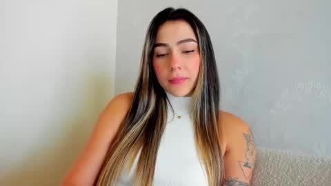 Snapshot of eliza_sanz chatting on October 2025 09:36:01 PM My name is ElizaPVT is open online show from October 2025 09:36:01 PM