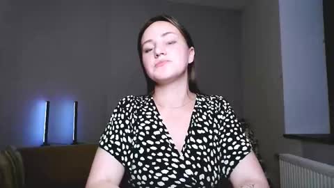 Snapshot of eliza_sin chatting on October 2025 08:33:01 PM Elizabeth online show from October 2025 08:33:01 PM