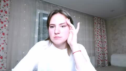 Snapshot of eliza_sin chatting on November 2025 01:44:01 AM Elizabeth online show from November 2025 01:44:01 AM