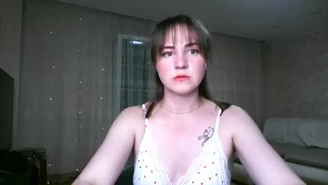 Snapshot of eliza_sin chatting on April 2026 08:02:01 PM Elizabeth online show from April 2026 08:02:01 PM