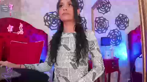 Elizabet Taylor online show from October 2025 03:57:02 PM