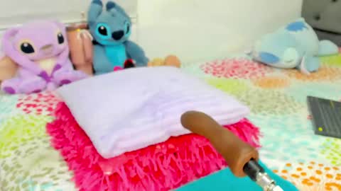 Snapshot of elizabeth_18_ chatting on October 2025 03:01:02 AM ELIZA online show from October 2025 03:01:02 AM