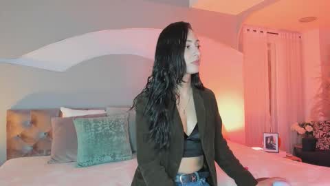 Eli online show from October 2025 07:58:02 PM