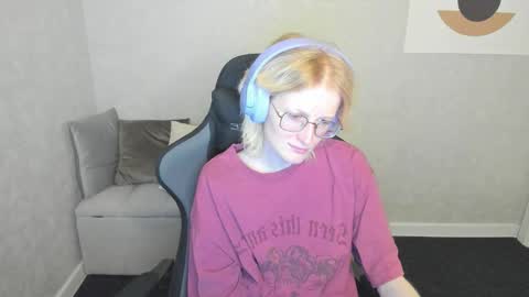 Snapshot of elizabeth_harpper chatting on September 2025 01:07:02 AM Elizabeth online show from September 2025 01:07:02 AM