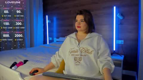 Snapshot of elizabeth_hottie chatting on September 2025 11:43:01 PM Elizabeth online show from September 2025 11:43:01 PM