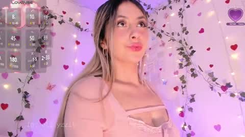 Snapshot of elizabeth_jing chatting on March 2025 01:25:02 AM    Independent Model online show from March 2025 01:25:02 AM