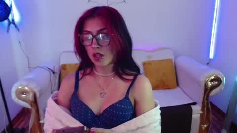 Snapshot of elizabeth_loren1 chatting on October 2025 07:25:01 PM elizabeth_loren1 online show from October 2025 07:25:01 PM