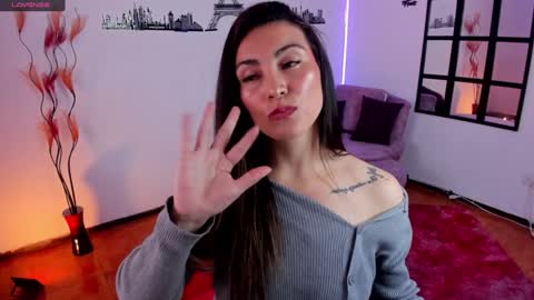 Elizabeth online show from December 2024 04:39:02 PM