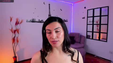 Elizabeth online show from February 2025 06:59:01 PM