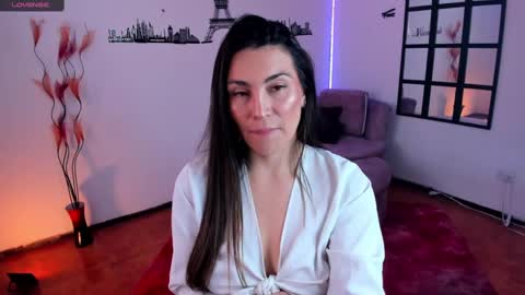 Elizabeth online show from February 2025 06:42:02 PM