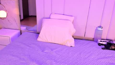 Snapshot of elizabethadams01 chatting on December 2025 06:22:02 AM online show from December 2025 06:22:02 AM