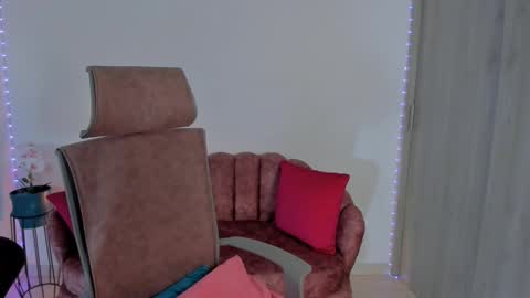 Eliza online show from March 2025 02:50:01 AM