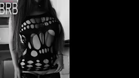 Snapshot of elizabethliones01 chatting on June 2026 10:59:02 PM instgram aly leiv17 ---- Im model-independent online show from June 2026 10:59:02 PM
