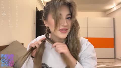 Mia online show from February 2026 05:33:01 PM