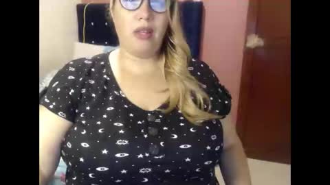 Snapshot of elizabethtaylor1 chatting on February 2025 11:11:02 PM Elizabeth online show from February 2025 11:11:02 PM