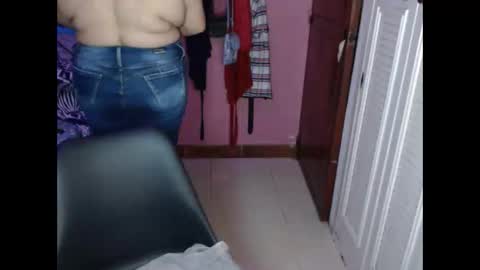 Snapshot of elizabethtaylor1 chatting on September 2025 12:09:01 PM Elizabeth online show from September 2025 12:09:01 PM