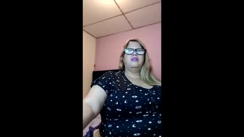 Snapshot of elizabethtaylor1 chatting on February 2026 10:54:01 AM Elizabeth online show from February 2026 10:54:01 AM