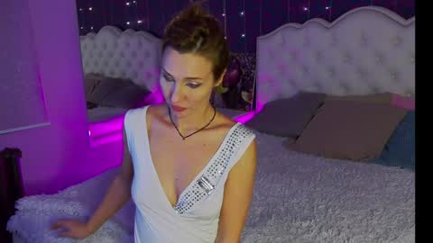 Linda online show from January 2025 03:52:02 AM