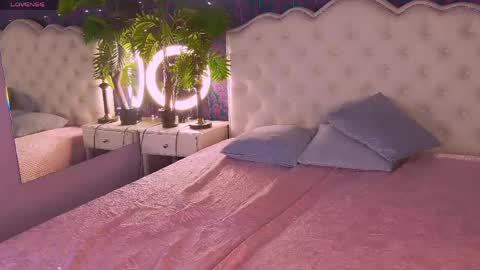 Snapshot of elizamayers chatting on May 2026 02:31:02 AM Linda online show from May 2026 02:31:02 AM