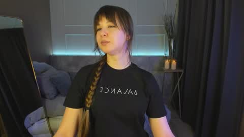 Eliza online show from February 2025 04:57:01 PM