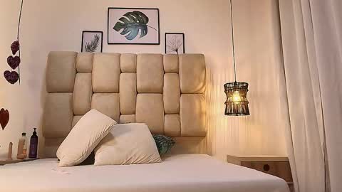 Snapshot of elizawiliamst chatting on September 2025 12:19:01 PM Eliza online show from September 2025 12:19:01 PM