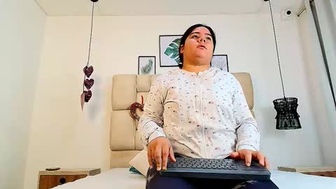 Snapshot of elizawiliamst chatting on September 2025 11:48:01 AM Eliza online show from September 2025 11:48:01 AM