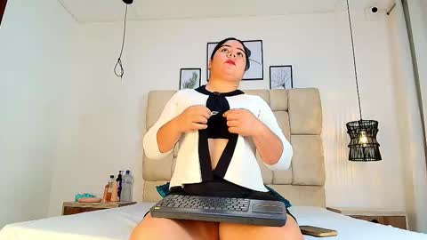 Snapshot of elizawiliamst chatting on October 2025 12:13:02 PM Eliza online show from October 2025 12:13:02 PM